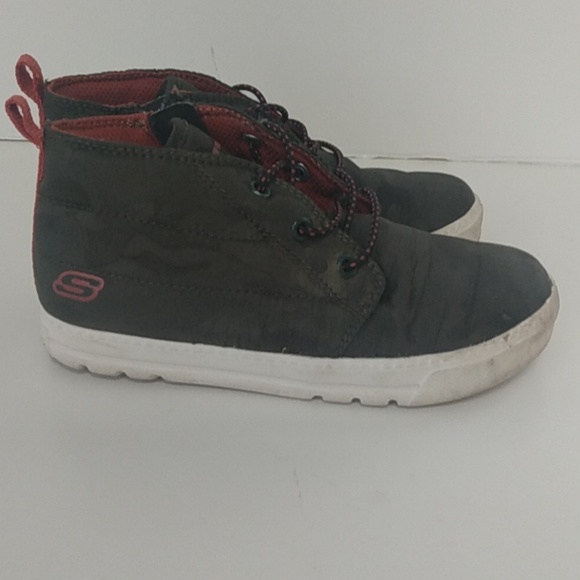 SKECHERS Boys Size 12 Gray Camouflage Print With Orange - Picture 4 of 10